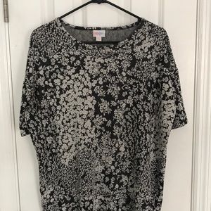 FLORAL BLACK AND OFF WHITE XXS LULAROE IRMA